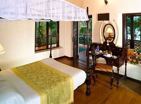 Ktdc Lake Palace Thekkady Kumily Exterior foto